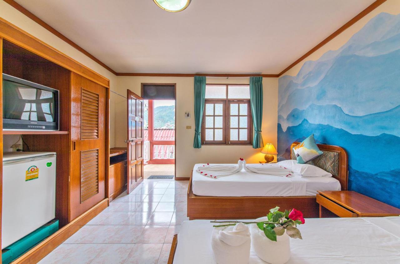 Panda Hotel Patong Extérieur photo