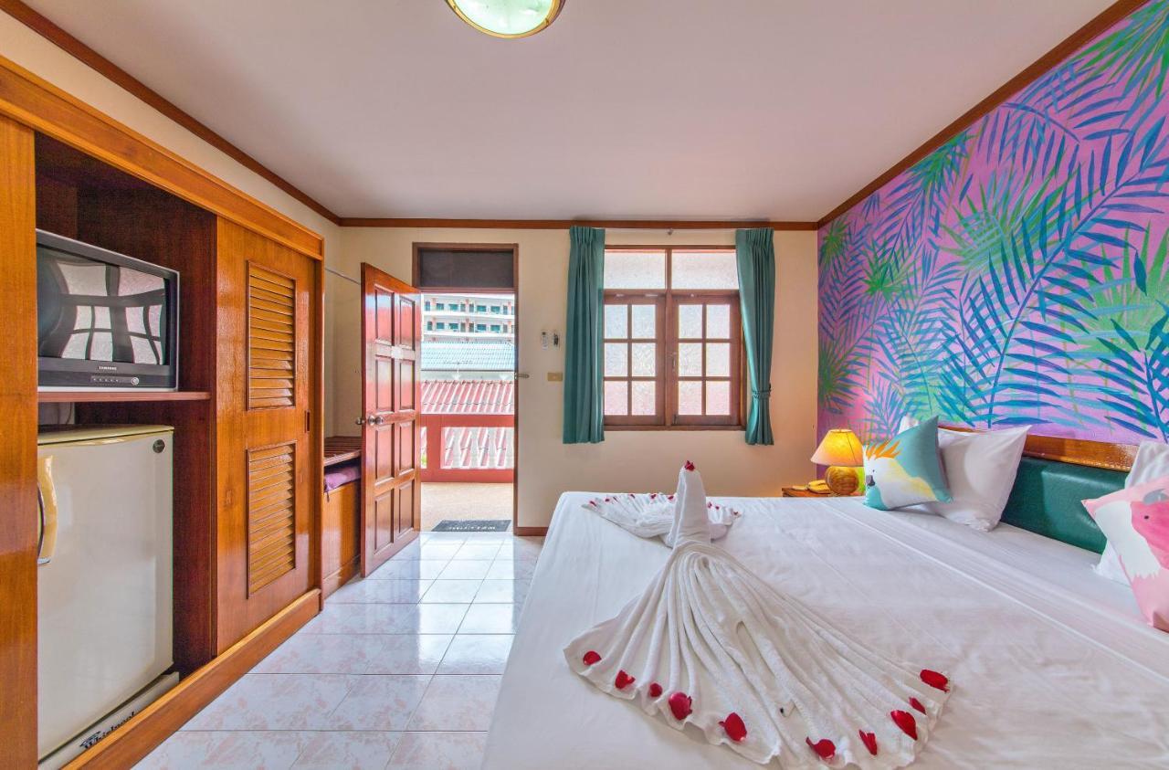 Panda Hotel Patong Extérieur photo