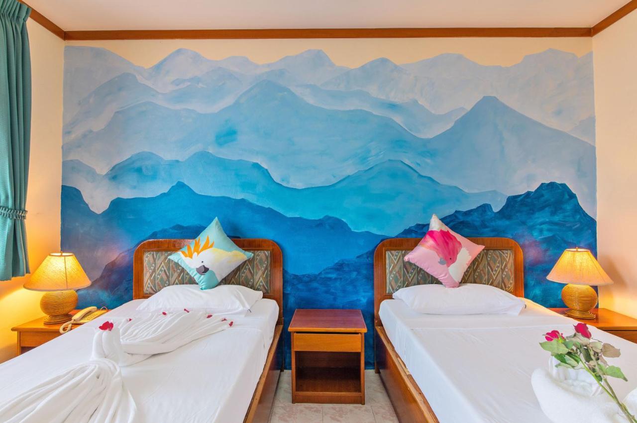 Panda Hotel Patong Extérieur photo