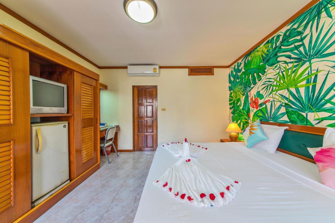 Panda Hotel Patong Extérieur photo