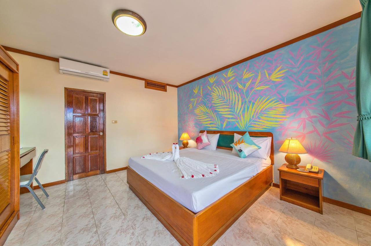Panda Hotel Patong Extérieur photo