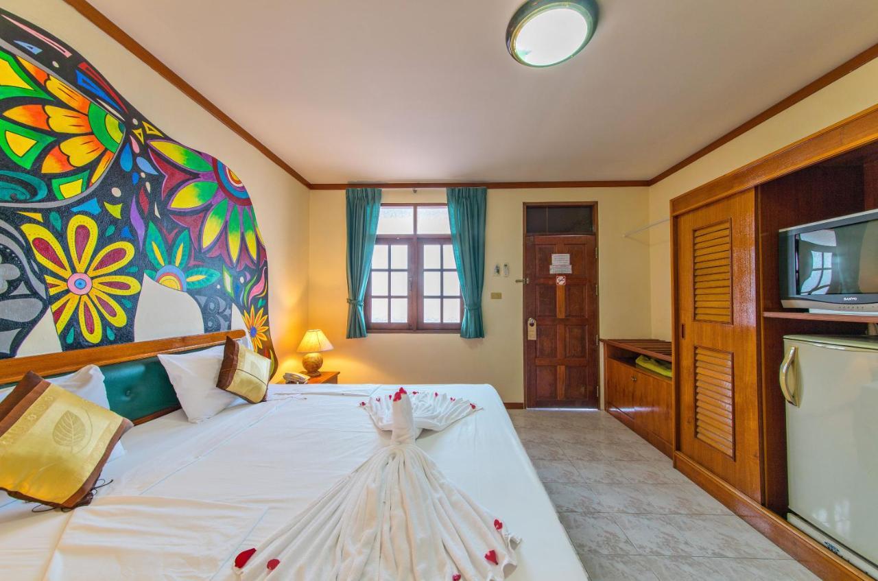 Panda Hotel Patong Extérieur photo
